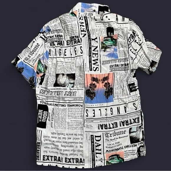 NWOT Newspaper Print Short Sleeve Shirt in White with Blue & Pink Accents - Picture 3 of 4